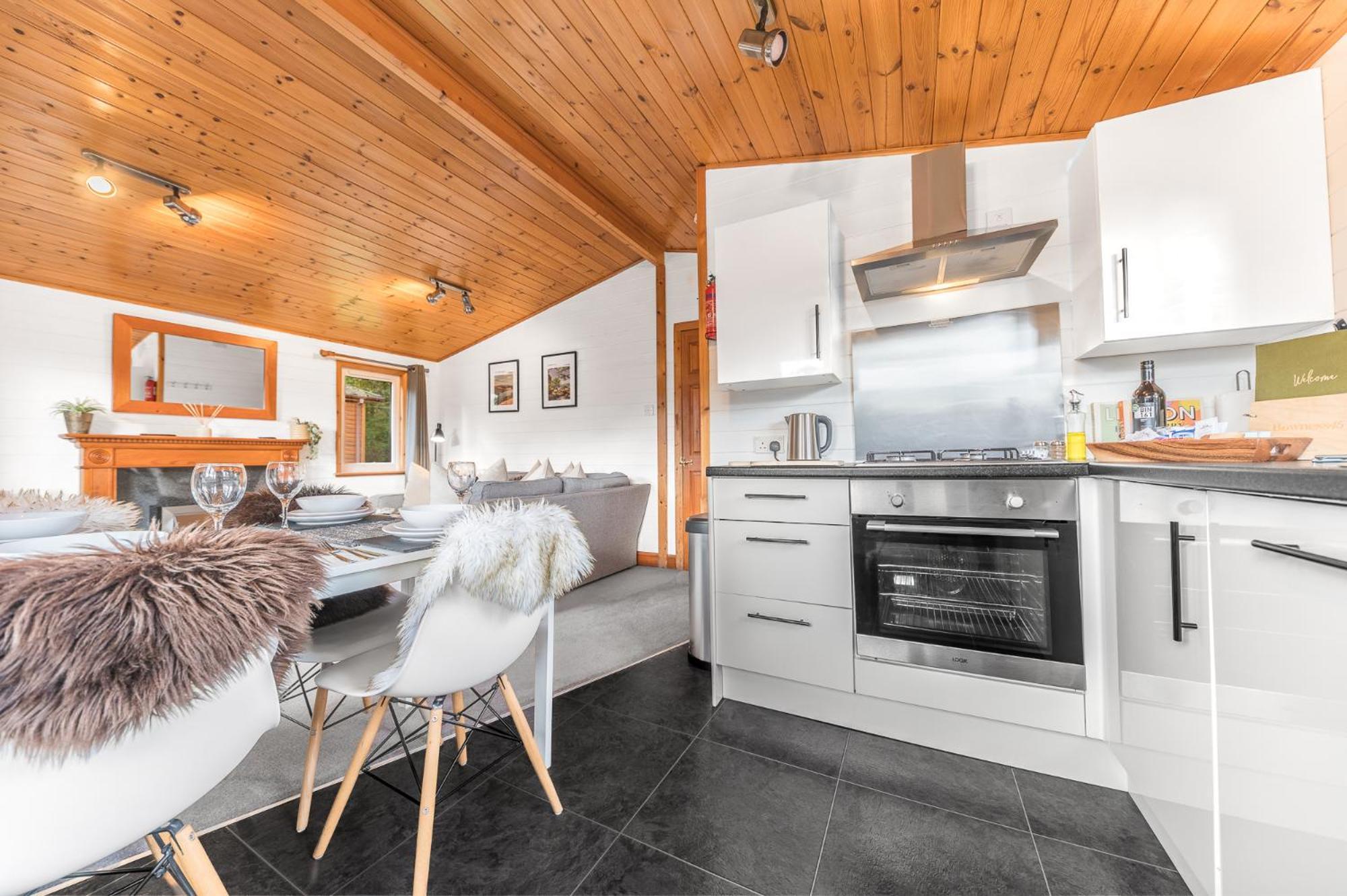 Bowness 45 - 2 Bedroom Lake Windermere Lodge Eksteriør bilde
